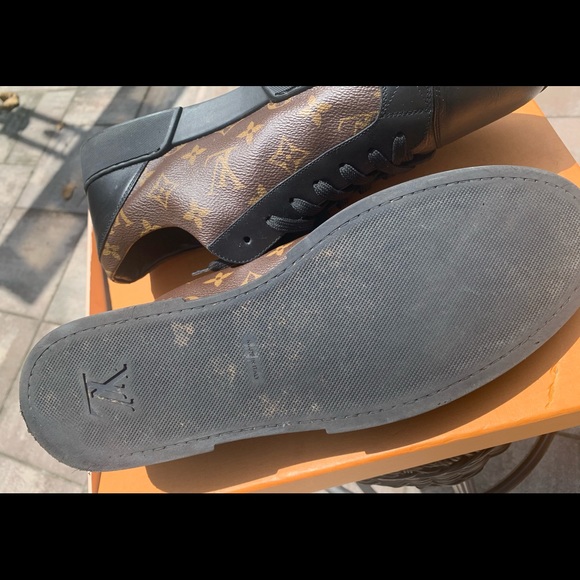 Louis Vuitton sneakers - Picture 6 of 6